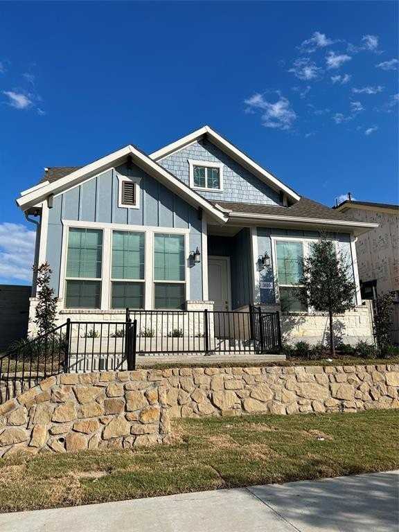 3610 Pacific Way - Photo 2 of 22