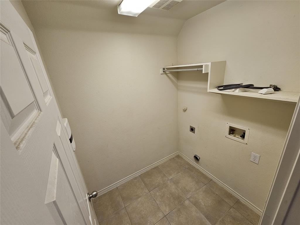 7341 Danbridge Ln - Photo 7 of 14