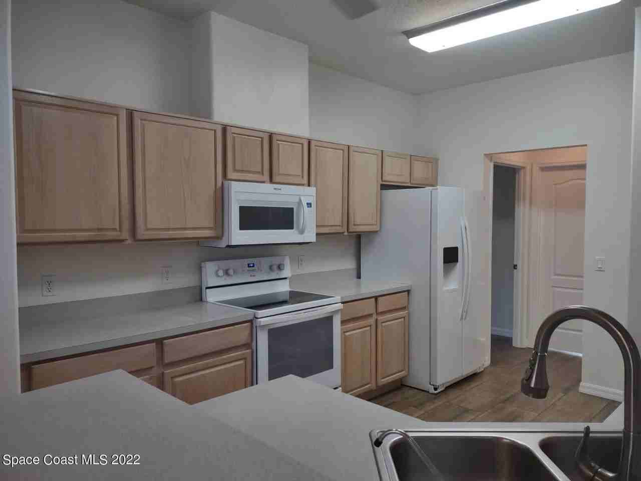 1792 Ladderback Court - Photo 2 of 37