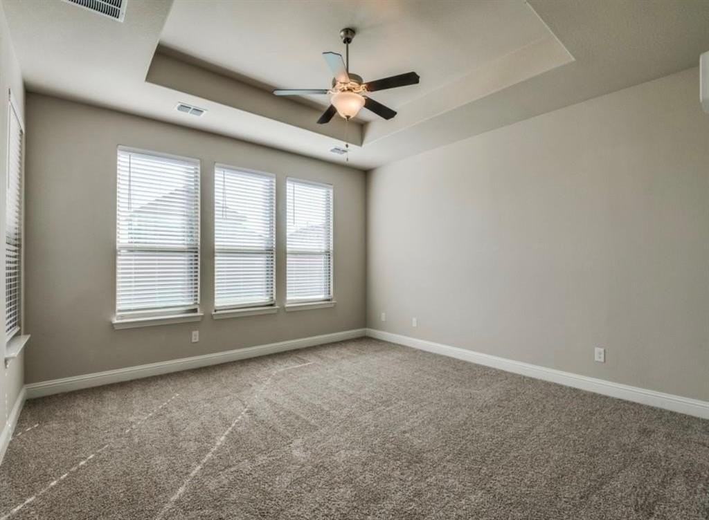 1112 Putman Dr - Photo 6 of 18