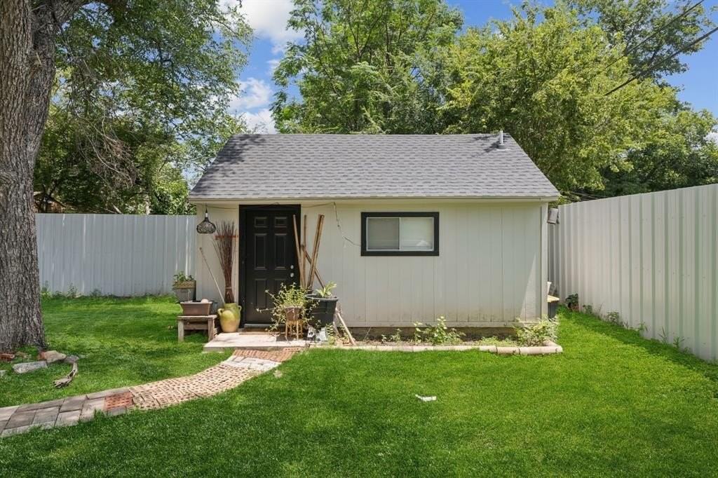 2832 Cherrywood Ave - Photo 2 of 23