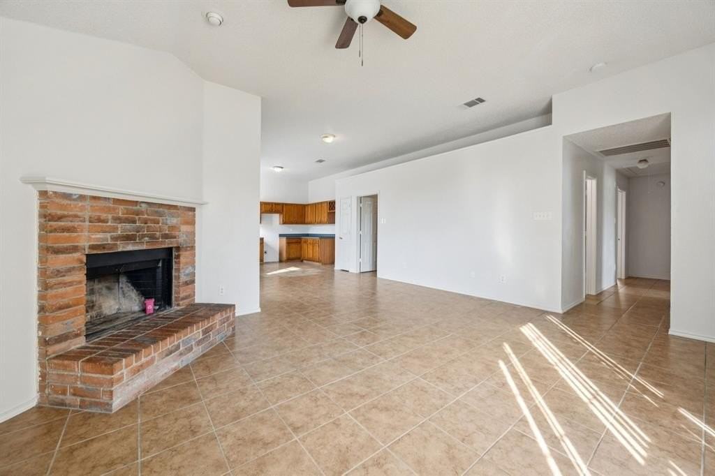 1602 Develon Dr - Photo 6 of 22