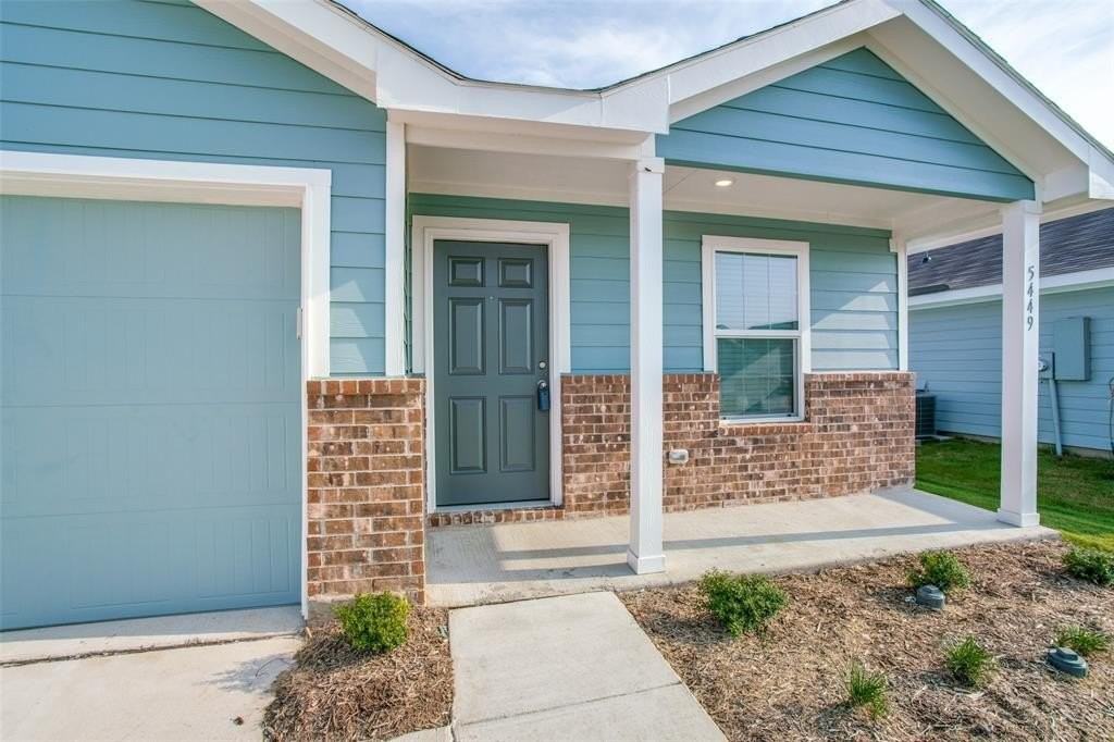 5449 Finbrooke Dr - Photo 2 of 17