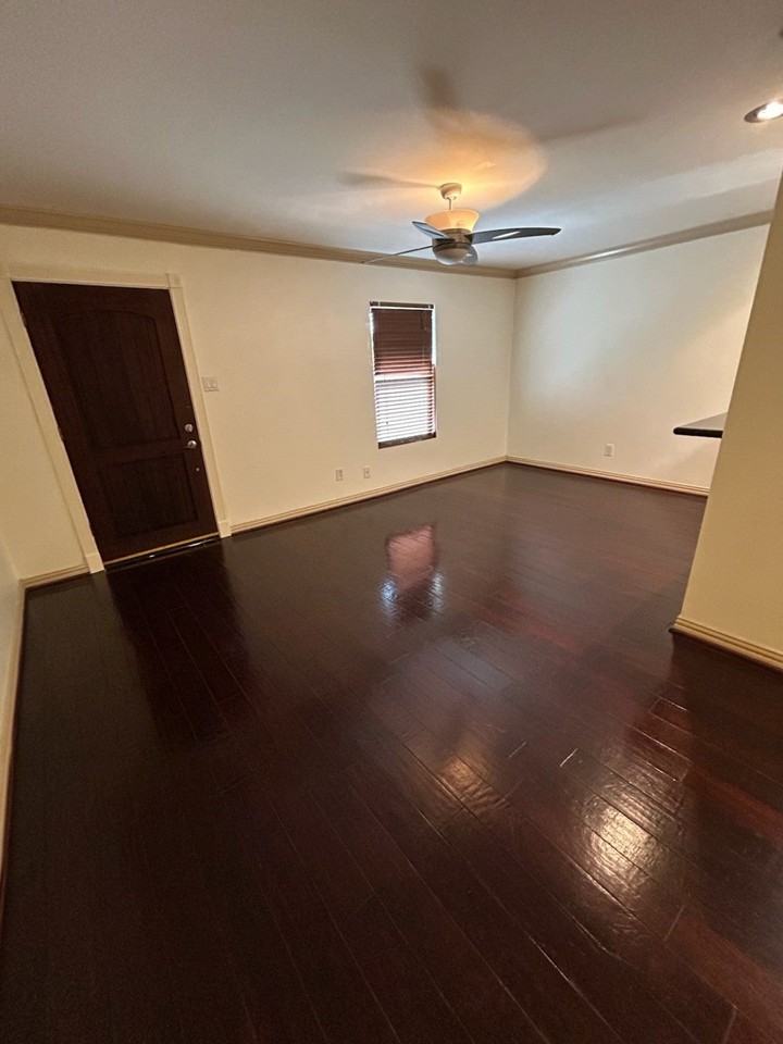 402 Post Office St - Photo 7 of 22