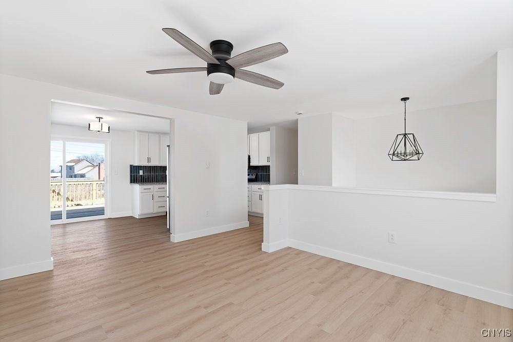 7708 Fitzpatrick Dr - Photo 3 of 23