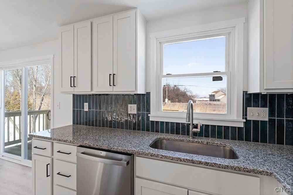 7708 Fitzpatrick Dr - Photo 5 of 23