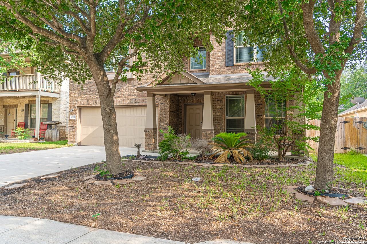 10736 Gemsbuck Ldg - Photo 2 of 30