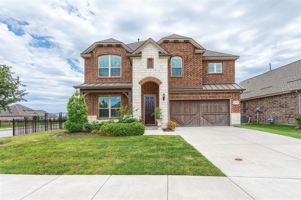 2536 Governors Boulevard - Photo 3 of 40