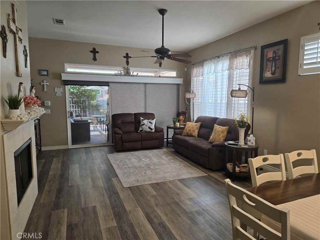 387 Brooklawn Dr - Photo 7 of 20