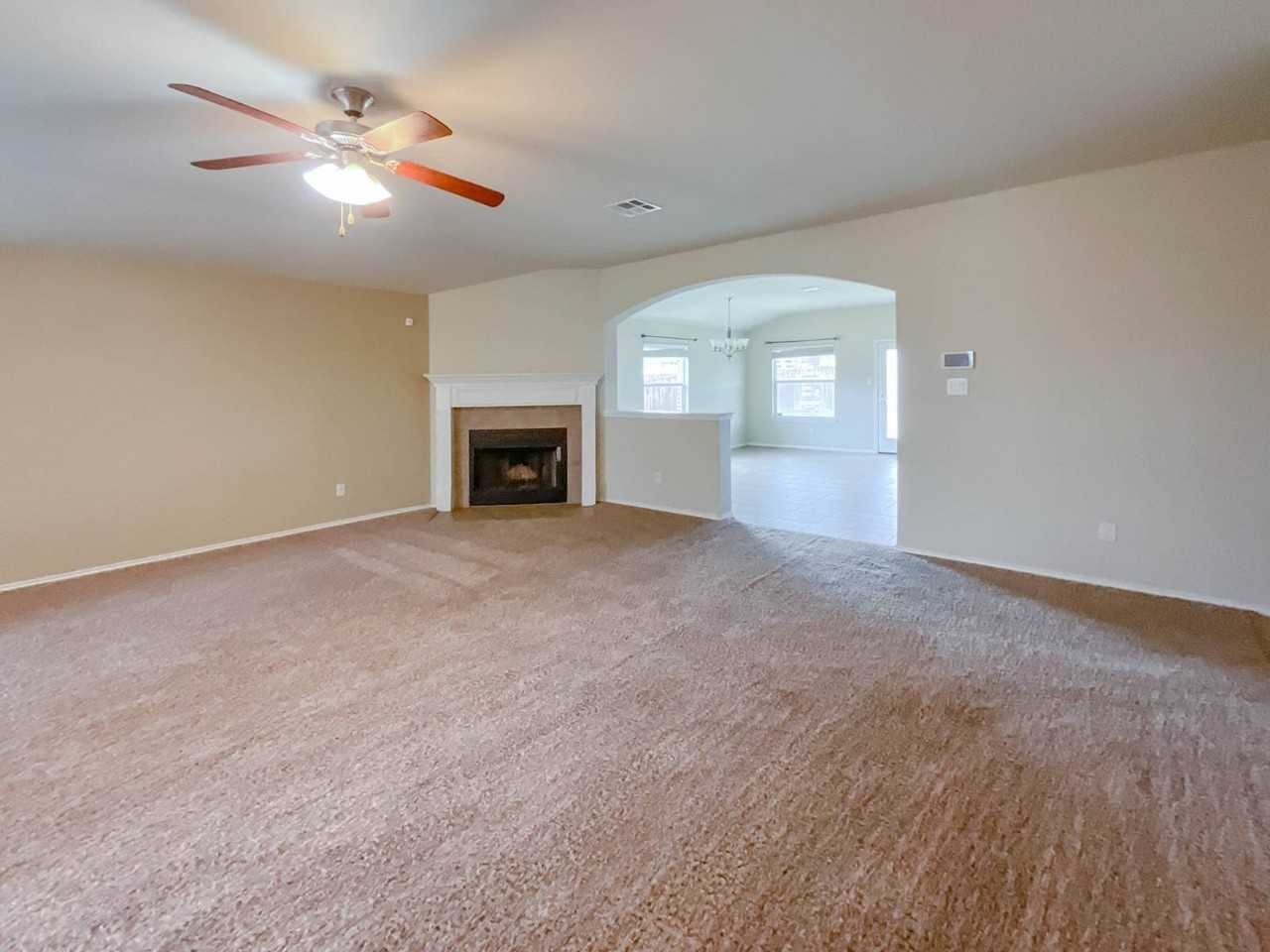 9402 Zayden Dr - Photo 6 of 27