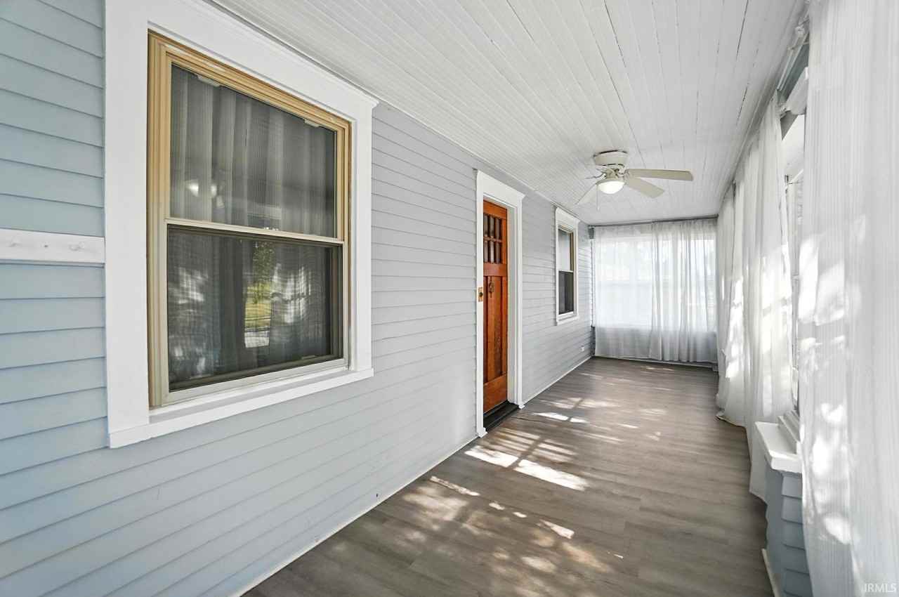 3022 S Wayne Ave - Photo 4 of 36