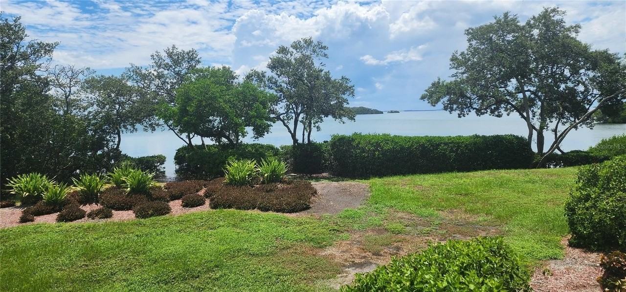 1515 Pinellas Bayway S #62