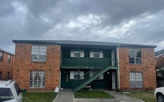 featured image of 114 Hummingbird Ln #D