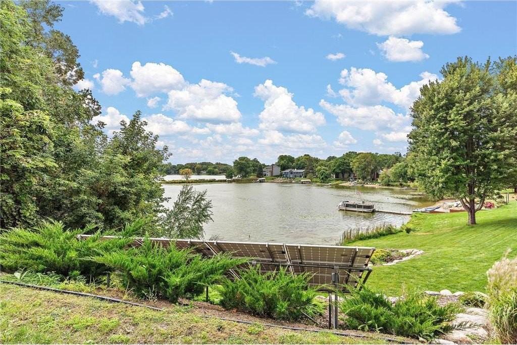 12060 48th Ave N - Photo 5 of 50