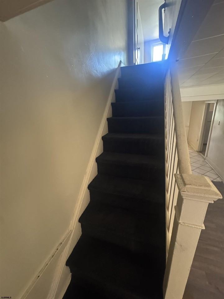 519 N New York Ave - Photo 7 of 9