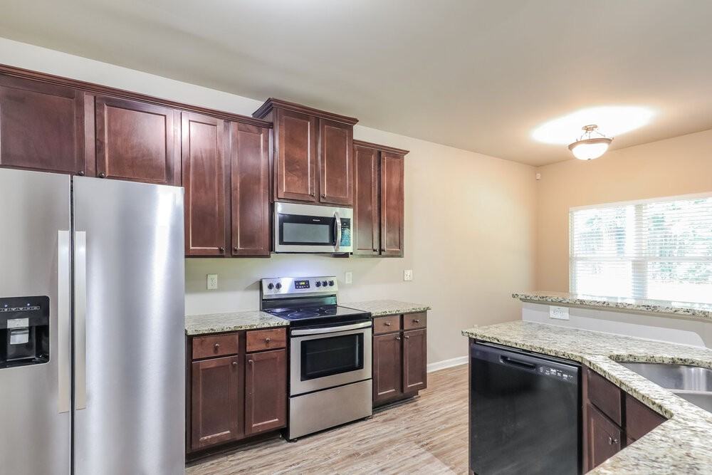 1871 Simmons Ln - Photo 6 of 17