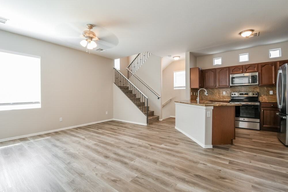 34927 N 30th Ave - Photo 5 of 18