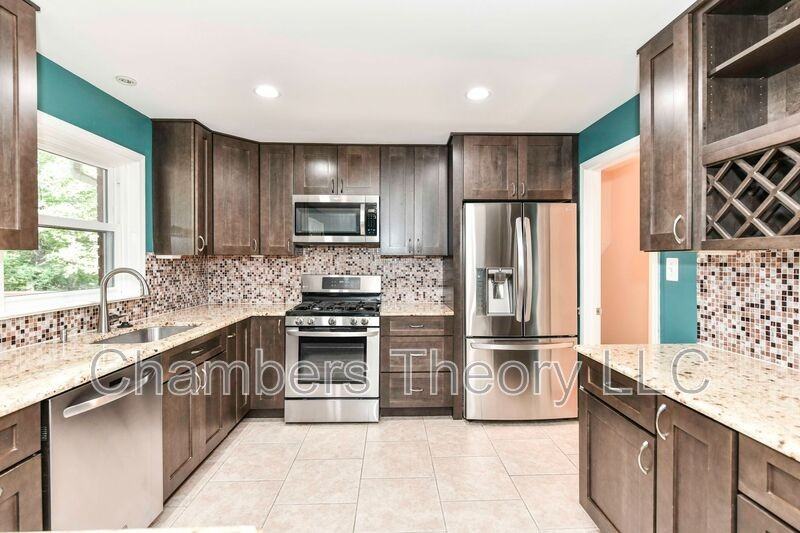 9205 Hamilton Dr - Photo 5 of 43
