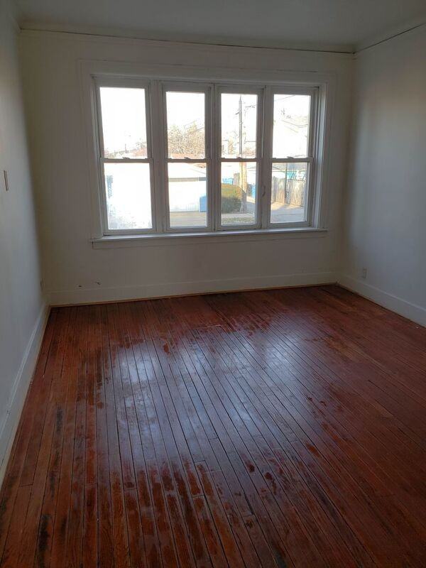 5403 S Maplewood Ave #2 - Photo 3 of 4