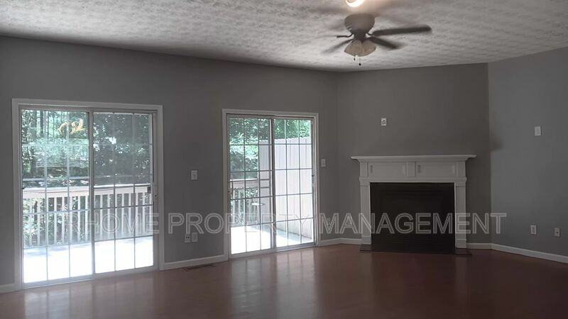 756 Celeste Ln Sw - Photo 7 of 27