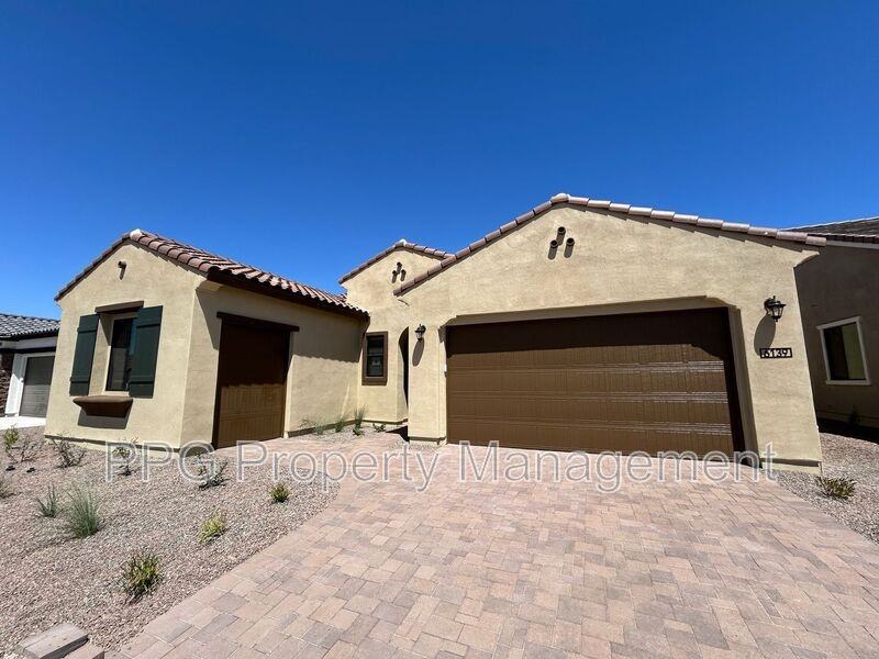 6139 N Sunrise Ln - Photo 3 of 36