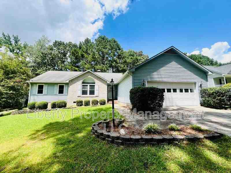 651 Chelsea Dr - Photo 2 of 20