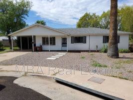 featured image of 915 W 17th Pl