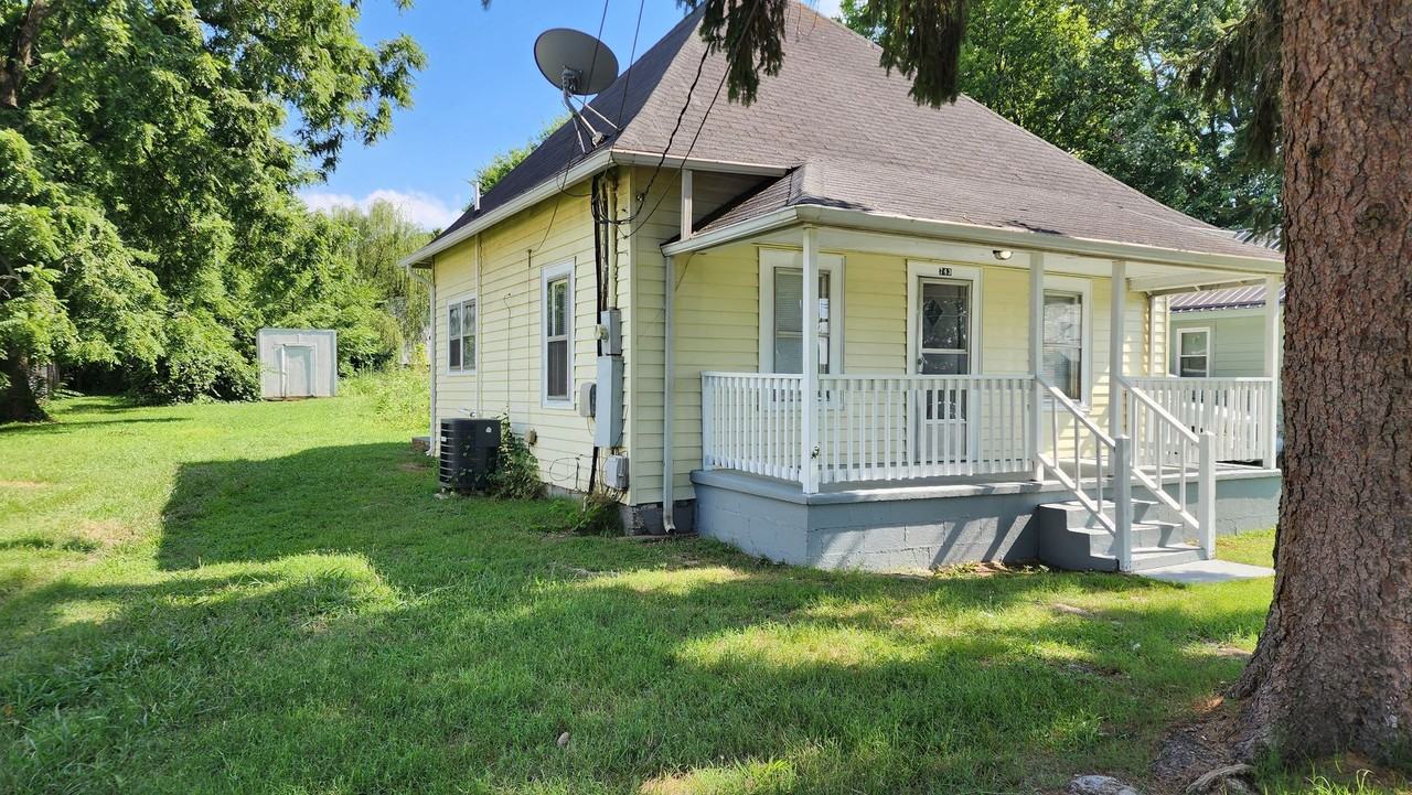 743 Rosedale Ave - Photo 2 of 15