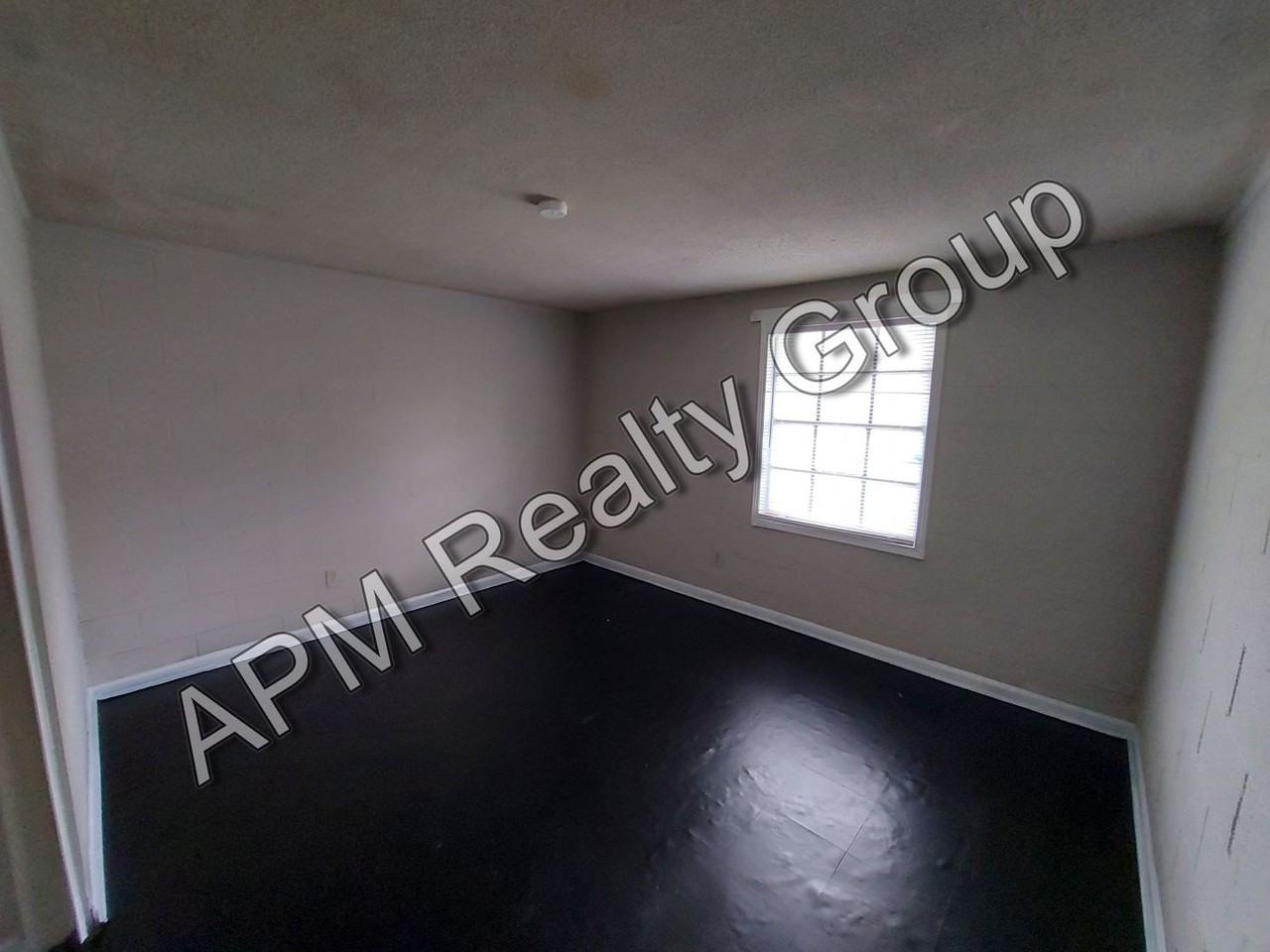 2710 Howell Ct Apt A - Photo 5 of 8