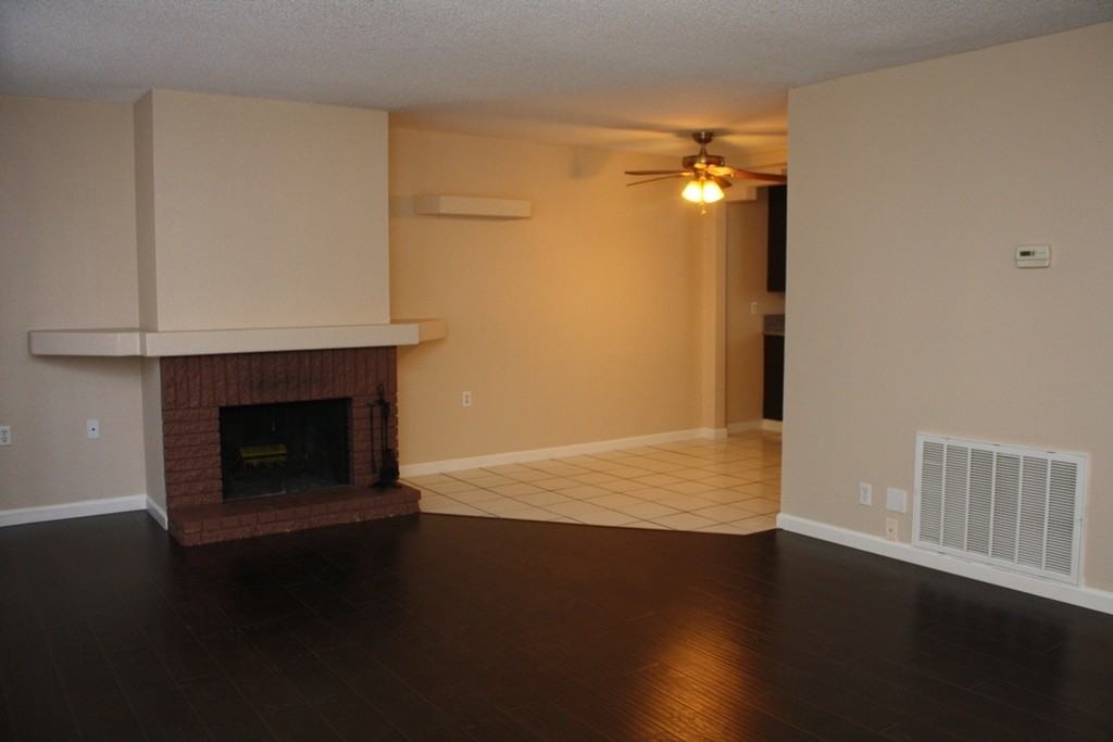 269 Greenbriar Townhouse Way - Photo 2 of 33