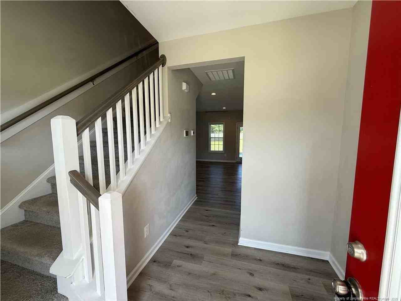 190 Shepard Dr - Photo 2 of 27