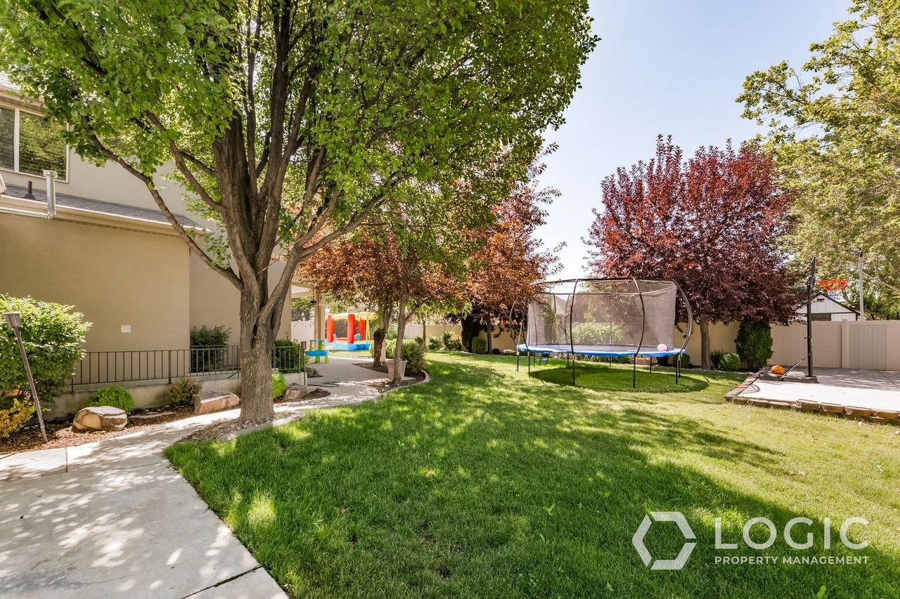 2184 W 10000 S - Photo 2 of 20