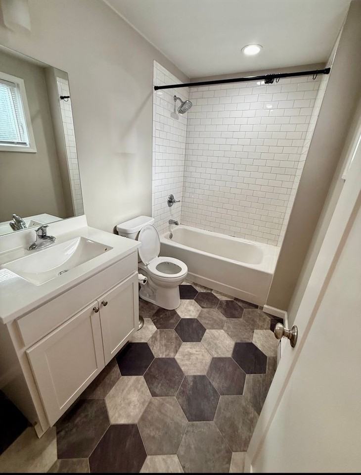 209 N Meadow St - Photo 6 of 6