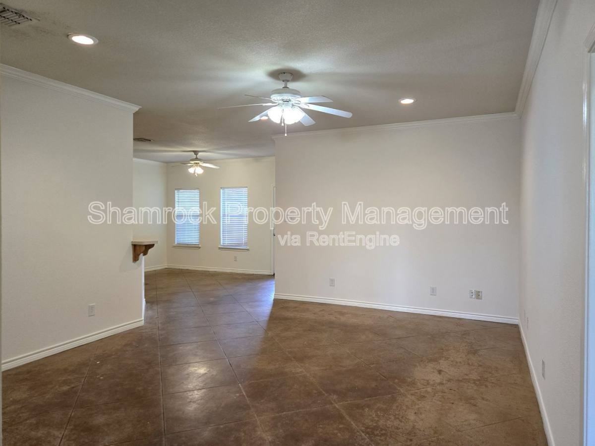 3009 Palomino Trl - Photo 2 of 10