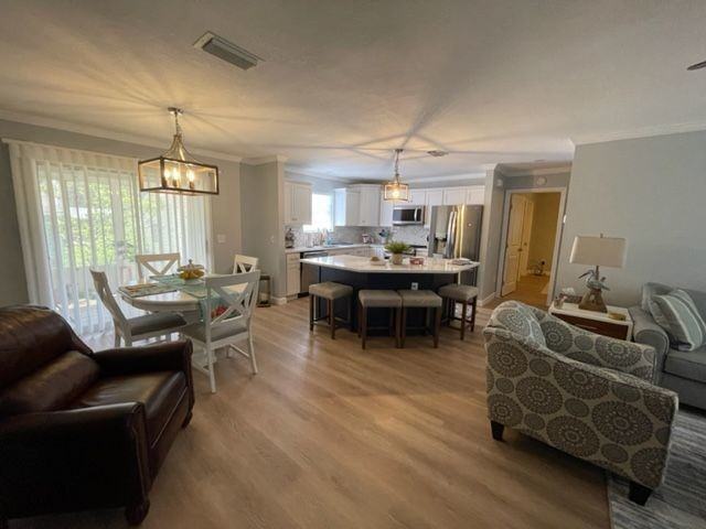 408 San Marino Drive - Photo 4 of 17