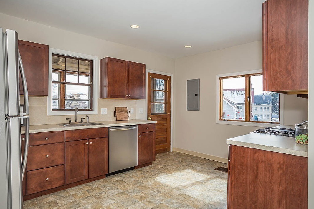 Scott St #2 - Photo 2 of 10