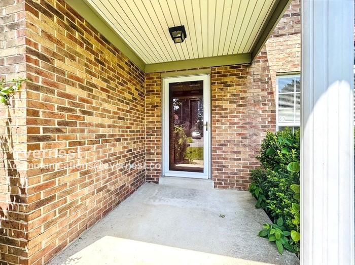 6094 Oust Ln - Photo 2 of 33