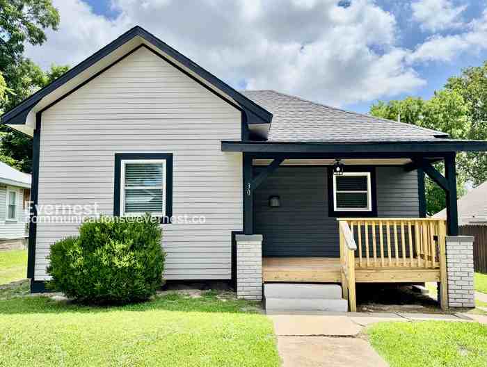 30 G St Nw - Photo 2 of 26