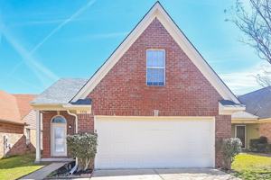 featured image of 5370 Russell Dr