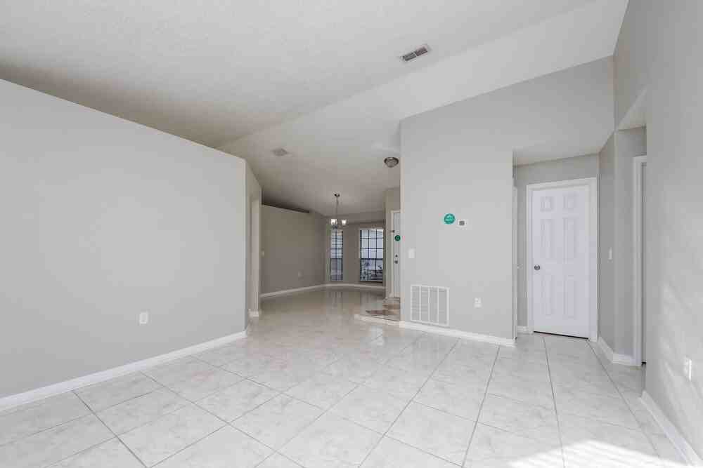 808 Cabaret Ct - Photo 3 of 16
