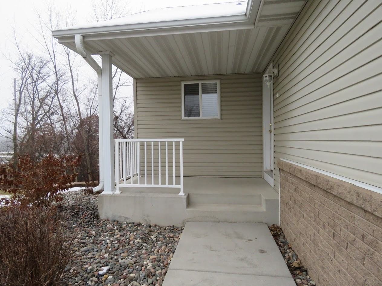 10912 177th Ct - Photo 2 of 10