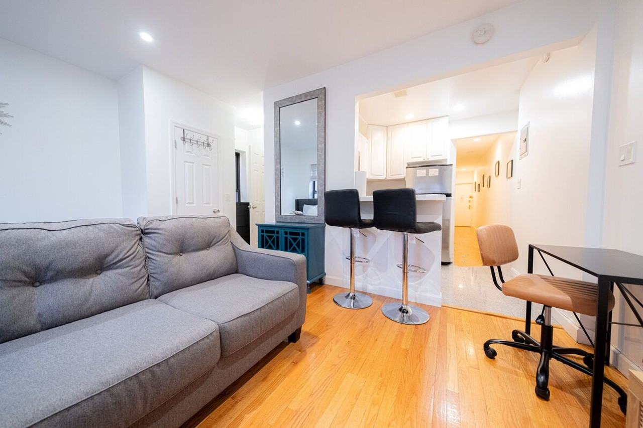 317 East 75th Street - Photo 2 of 23