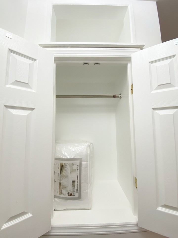 317 East 75th Street - Photo 6 of 23
