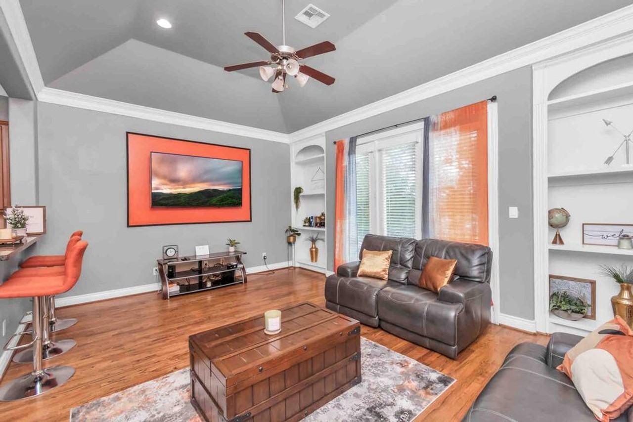 2521 St Emanuel St #1047945P - Photo 5 of 47