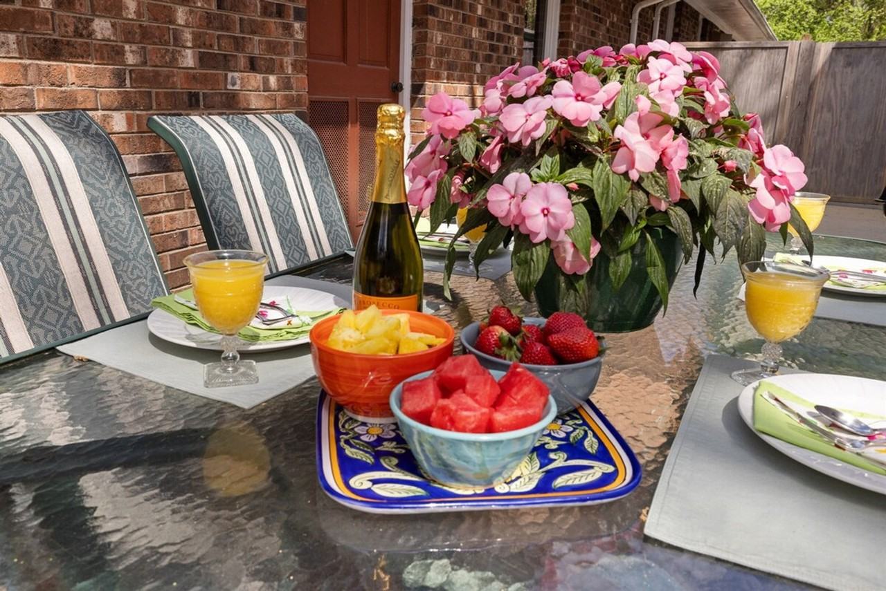 500 Oak Avenue #1051217P - Photo 3 of 48