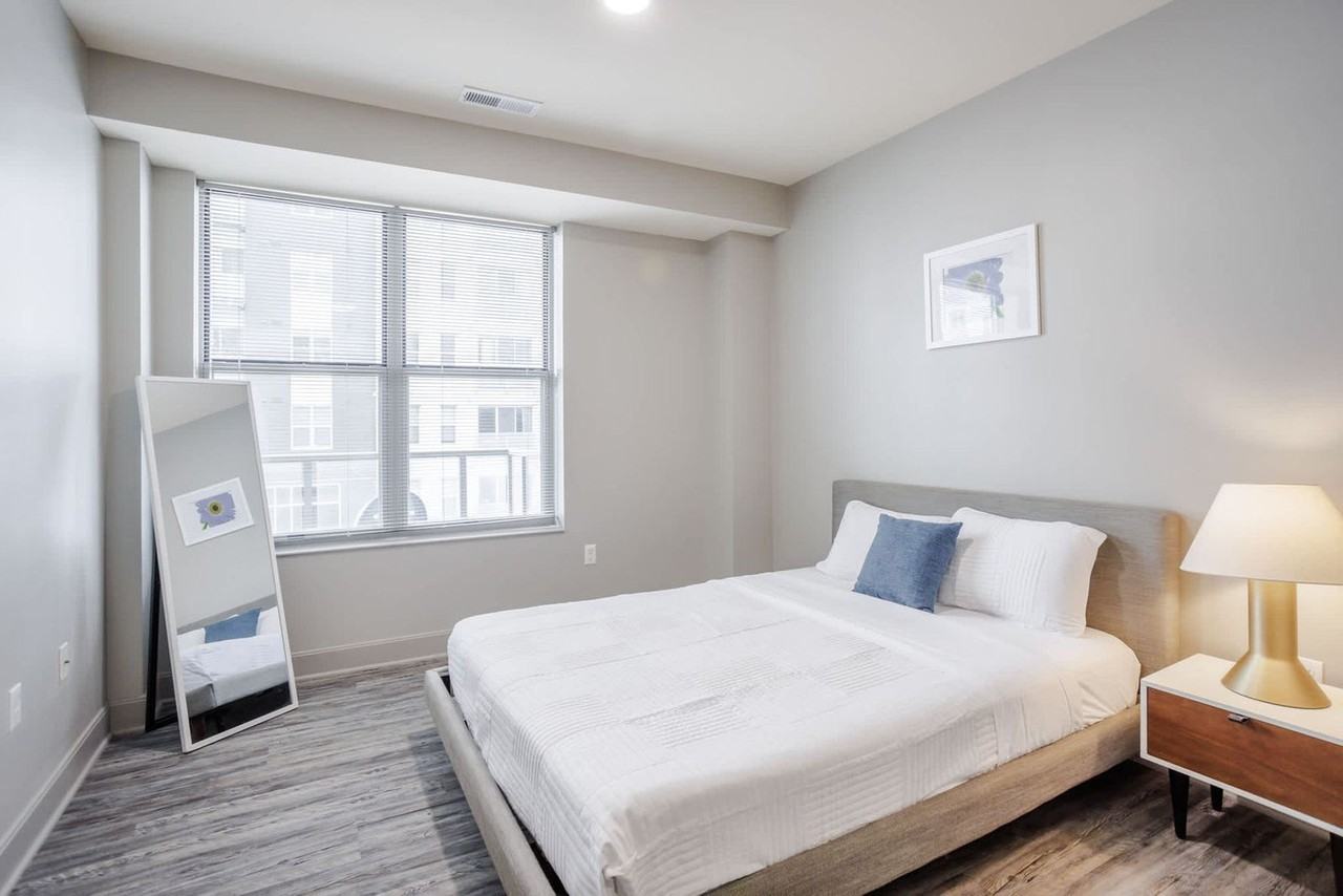 121 East Freedom Way - Photo 4 of 33