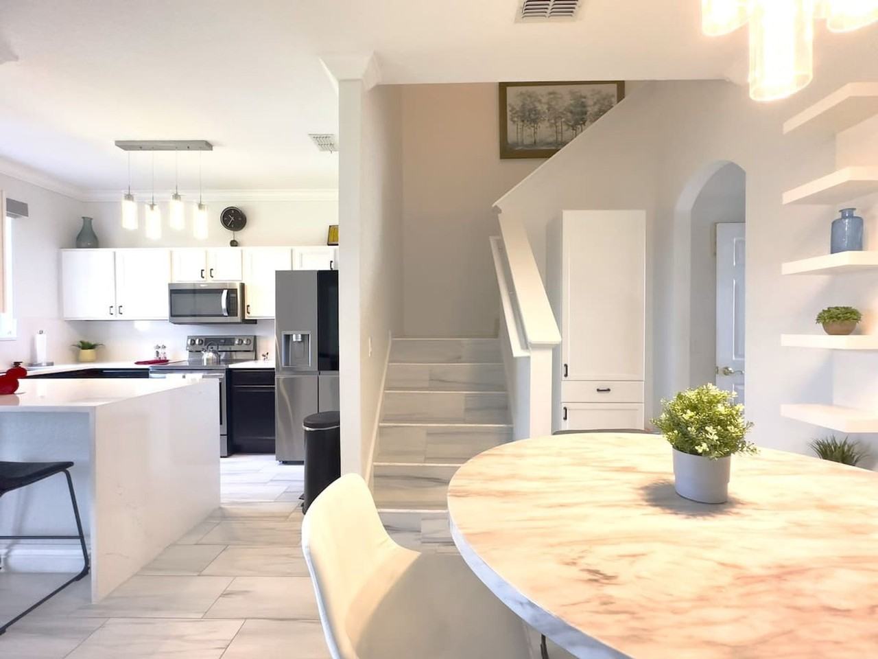 1042 Calabria Ave #1261192P - Photo 7 of 46