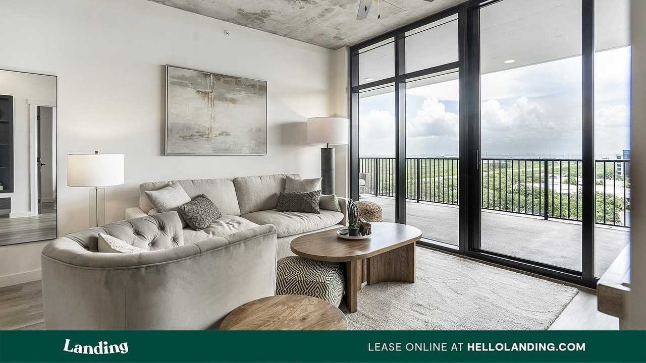 221 Main St N - Photo 2 of 50