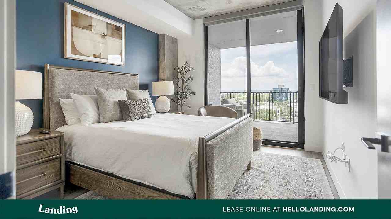 221 Main St N - Photo 3 of 50