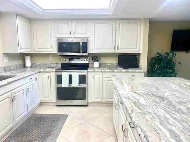 4612 Flagship Dr - Photo 3 of 19